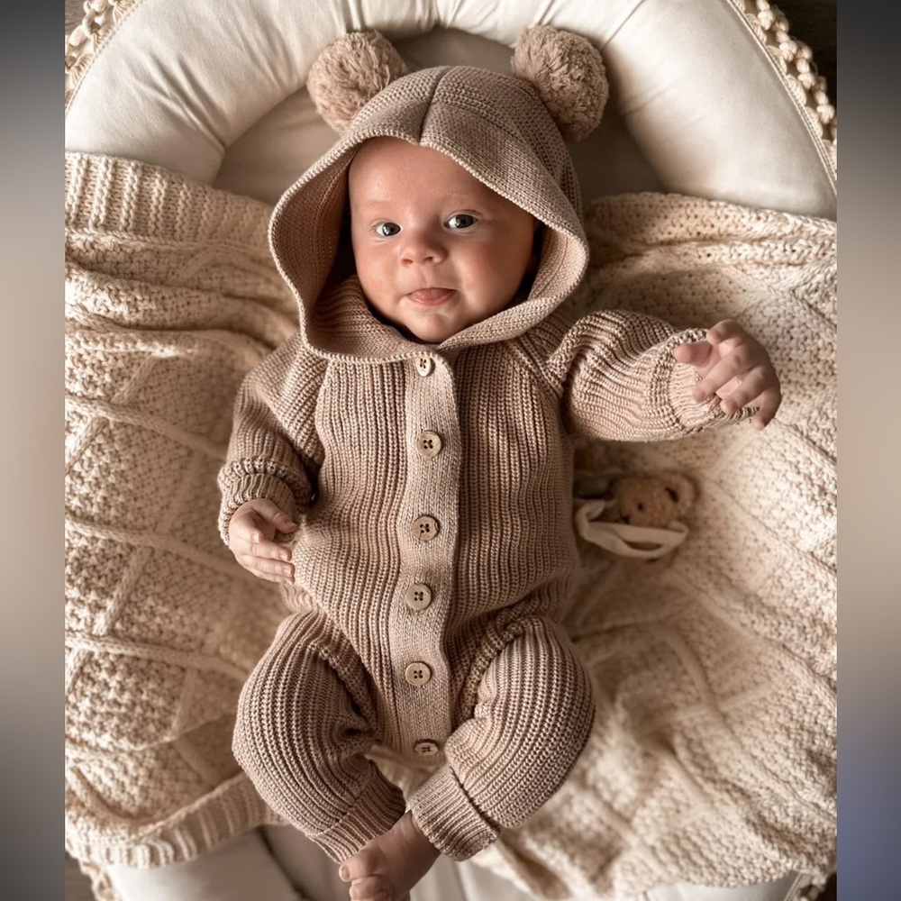 Luna & Luca Little B’s Baby Knit Outfit & Booties Beige